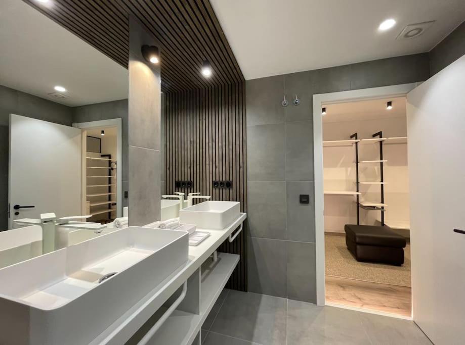 Notel Club - Precioso Loft En El Centro De La Ciudad 桑坦德 外观 照片